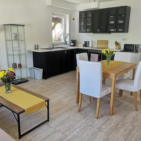 Sonnenberg An Der Weinstrasse