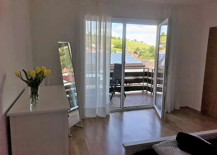 Sonnenberg An Der Weinstrasse